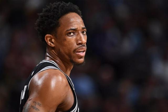 西甲-拉菲尼亚破门莱万建功 巴萨2-2塞尔塔